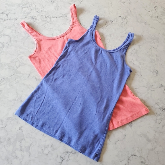 2 Old Navy Super Comfy Tank Tops - Picture 9 of 9